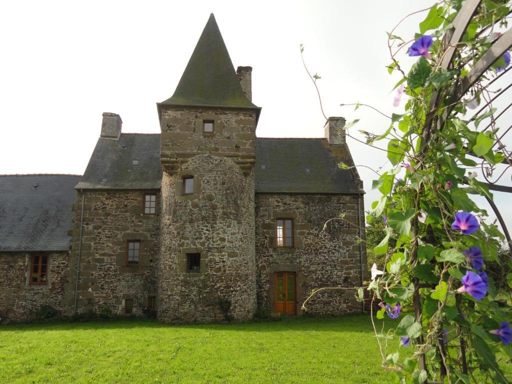 Bed and Breakfast Manoir De La Branche Maen Roch Экстерьер фото