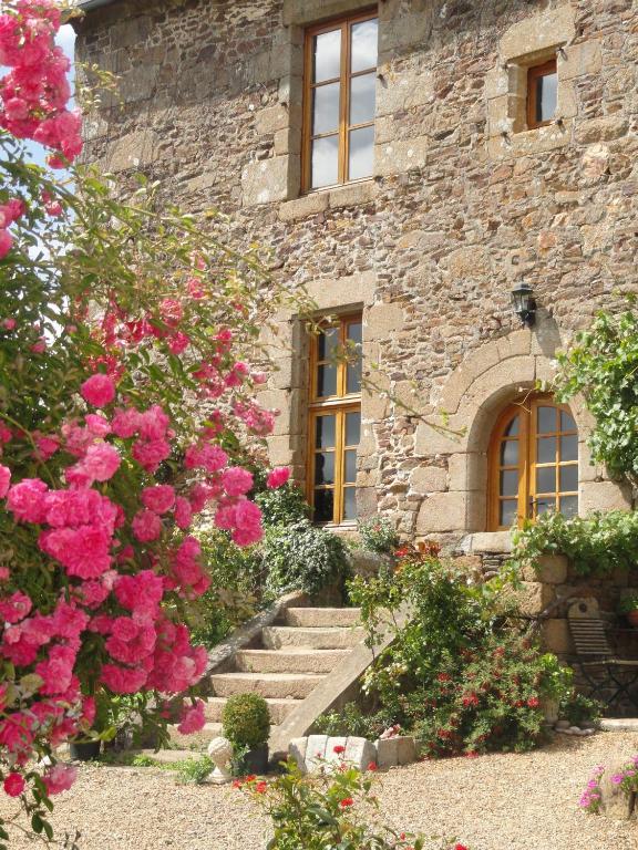 Bed and Breakfast Manoir De La Branche Maen Roch Экстерьер фото