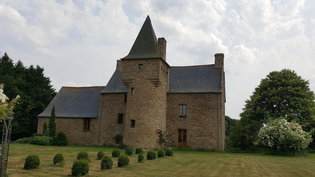 Bed and Breakfast Manoir De La Branche Maen Roch Экстерьер фото
