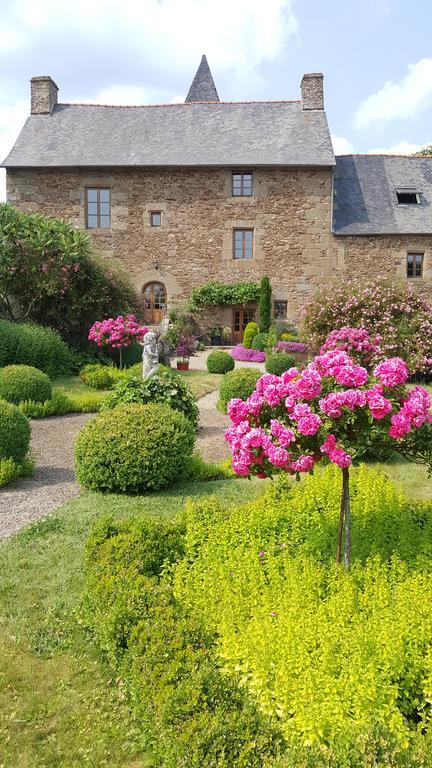 Bed and Breakfast Manoir De La Branche Maen Roch Экстерьер фото