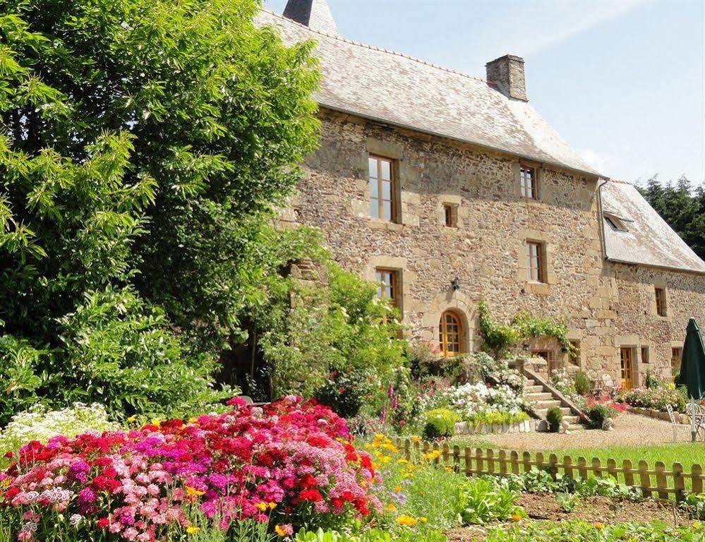 Bed and Breakfast Manoir De La Branche Maen Roch Экстерьер фото